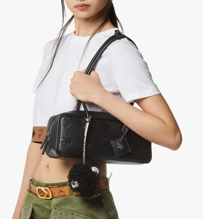 Borsa a tracolla Aren East West in pelle Maxi Monogram Borsa a tracolla Aren East West in pelle Maxi Monogram