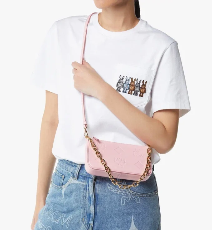 Borsa Aren Crossbody in pelle Maxi Monogram Borsa Aren Crossbody in pelle Maxi Monogram