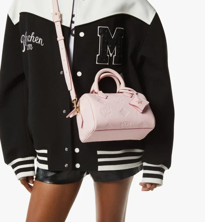 Borsa Boston Ella in pelle con Maxi Monogram