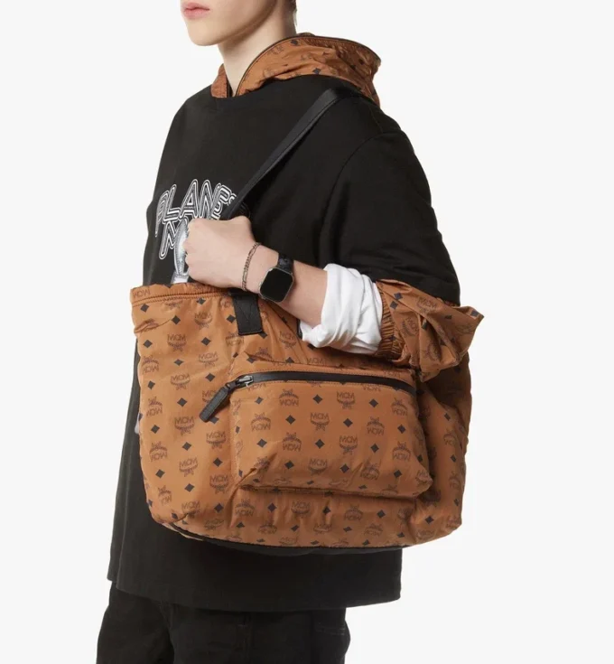 Borsa tote ripiegabile Aren in nylon Monogram