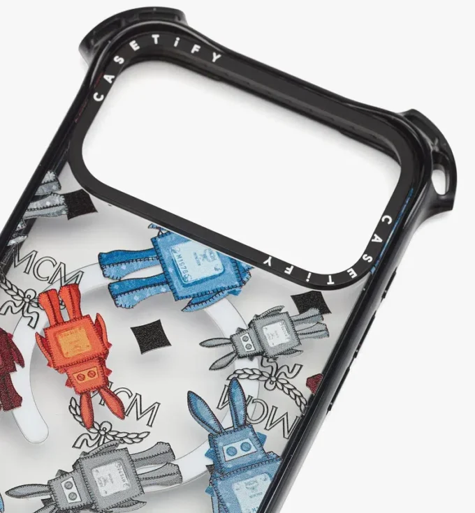 Custodia per iPhone 17 Pro Max MCM X Casetify Rabot Monogram Bounce