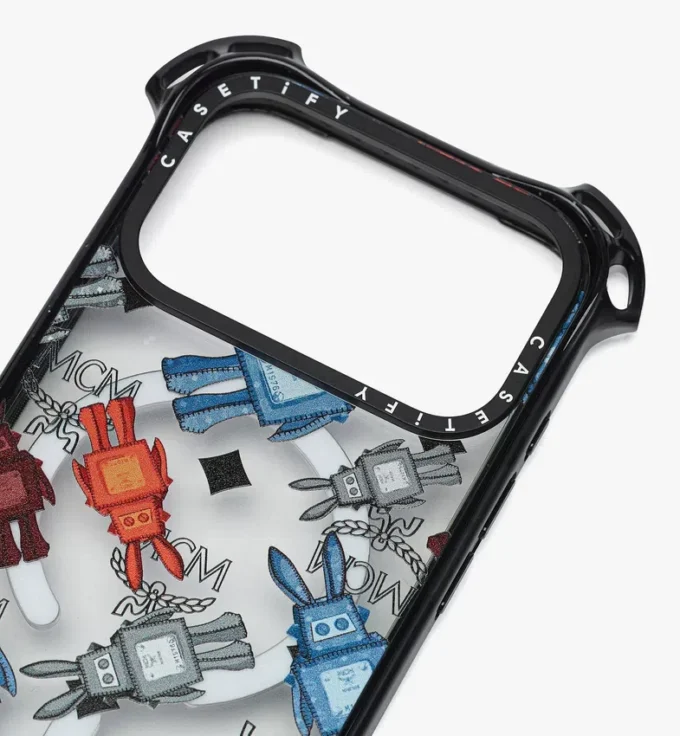 Custodia per iPhone 17 Pro MCM X Casetify Rabot Monogram Bounce