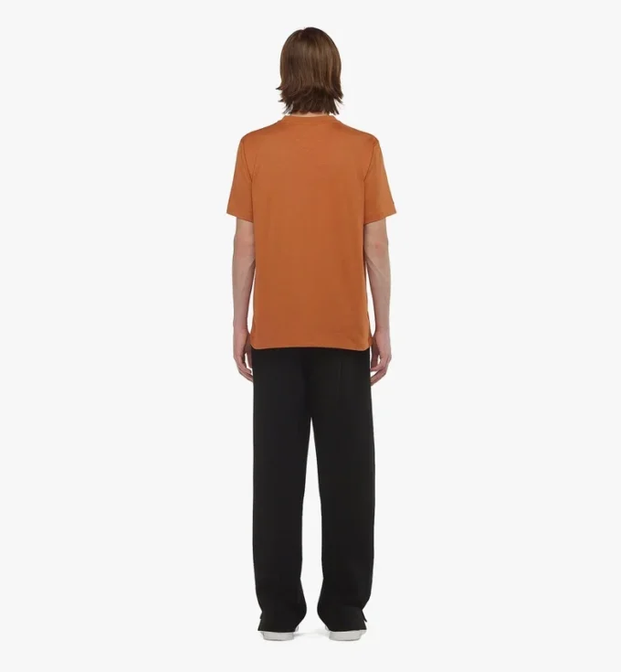 T-shirt con stampa del logo Laurel in cotone biologico T-shirt con stampa del logo Laurel in cotone biologico