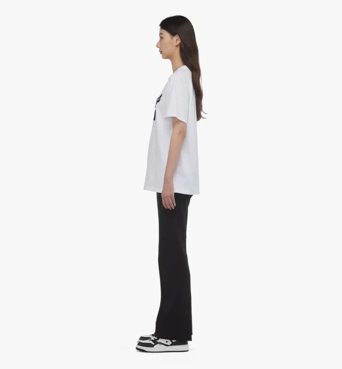 T-shirt con stampa del logo Laurel in cotone biologico T-shirt con stampa del logo Laurel in cotone biologico
