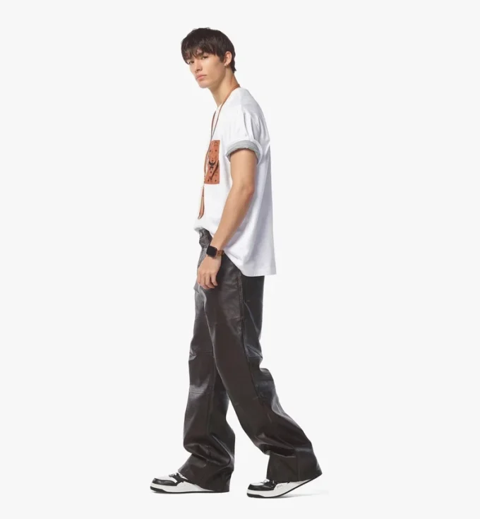 T-shirt con tasca patch monogramma in cotone biologico