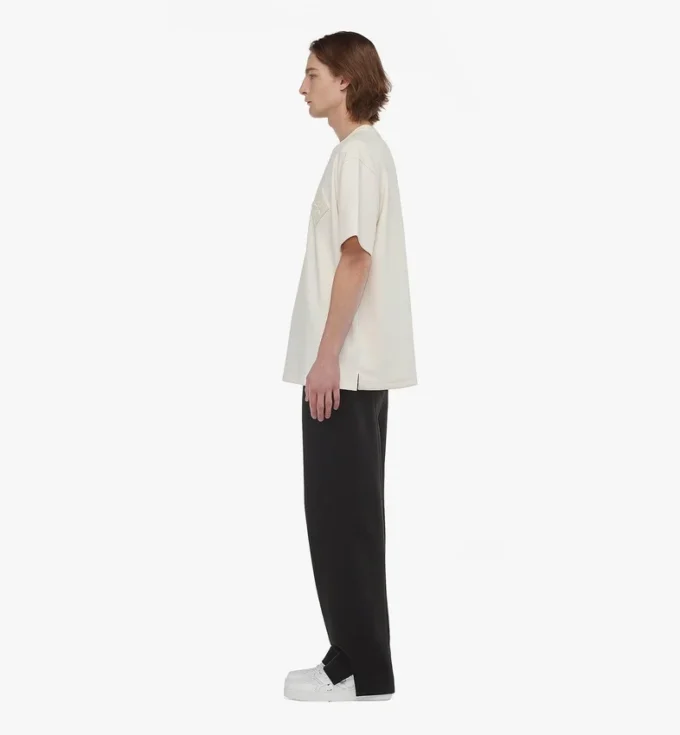T-shirt in bouclé con toppa con logo